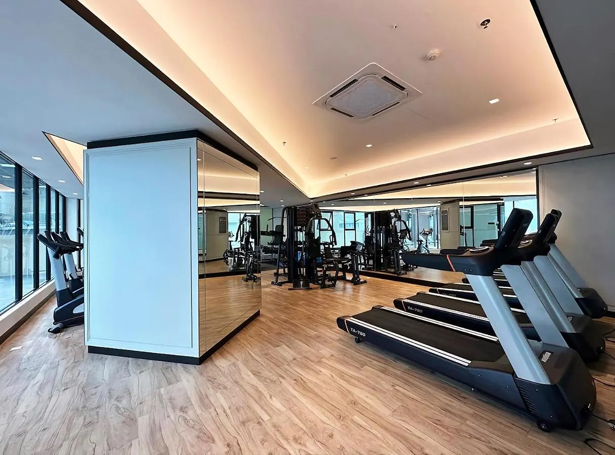 Paradigm Residence High Floor 2-3Pax Wi-Fi Netflix Projector Paradigm Mall Johor Bahru Apartment