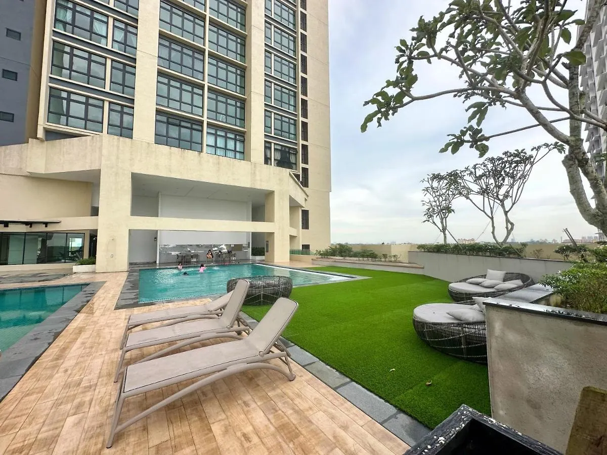 Apartment Paradigm Residence High Floor 2-3Pax Wi-Fi Netflix Projector Paradigm Mall Johor Bahru
