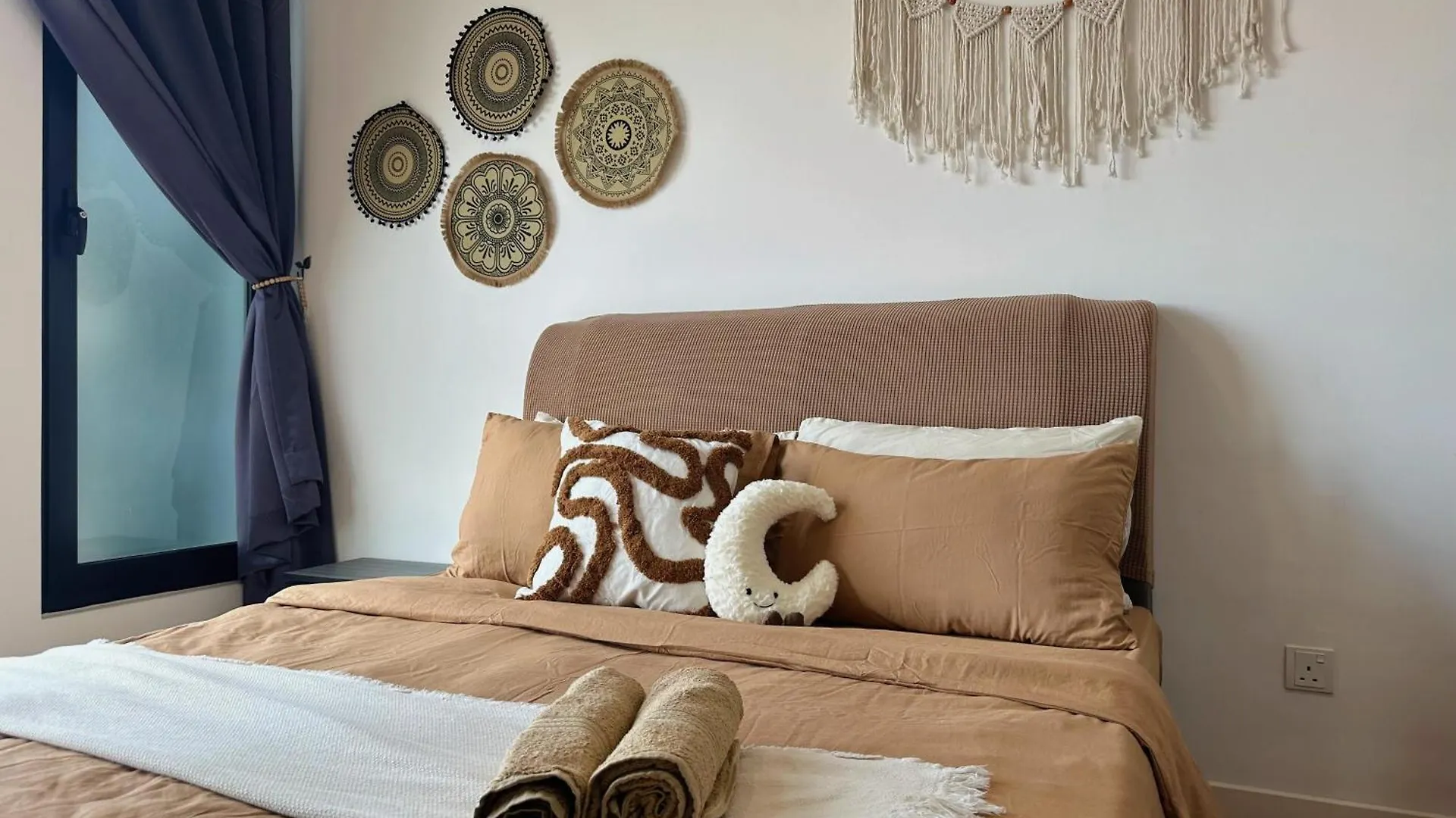 Paradigm Residence High Floor 2-3Pax Wi-Fi Netflix Projector Paradigm Mall Johor Bahru Malaysia