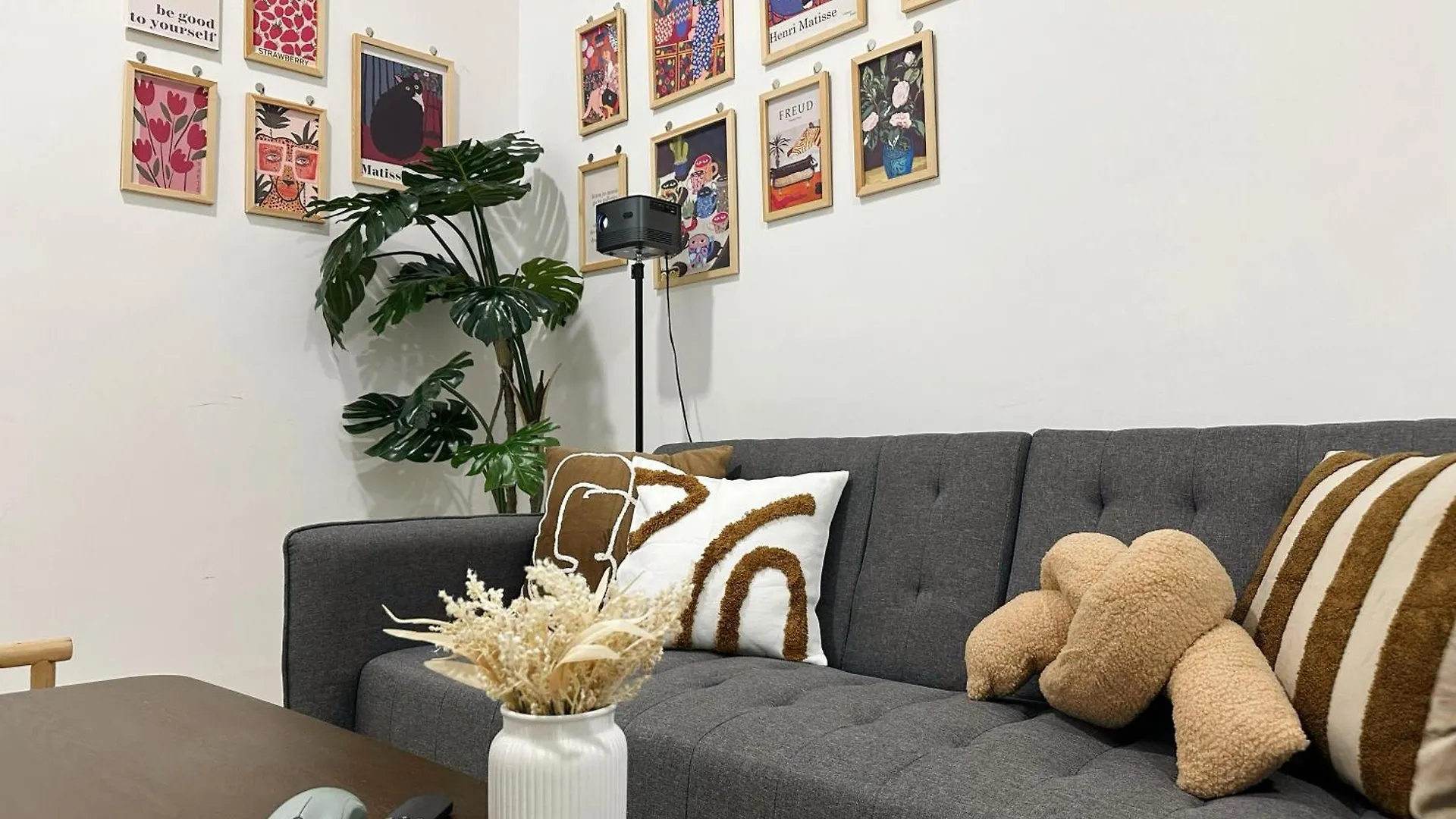 Paradigm Residence High Floor 2-3Pax Wi-Fi Netflix Projector Paradigm Mall Johor Bahru 0*,  Malaysia